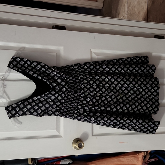 White House Black Market dress size 6 - Picture 3 of 9